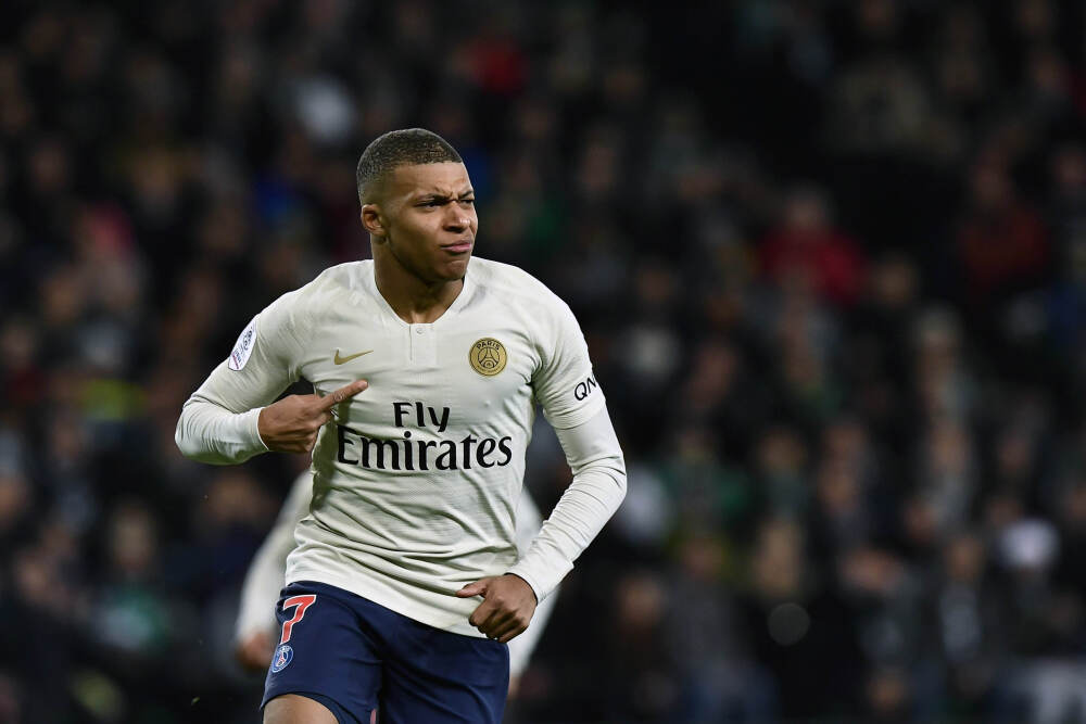 《热带鱼》8.7分-献给每个爱做白日梦的人